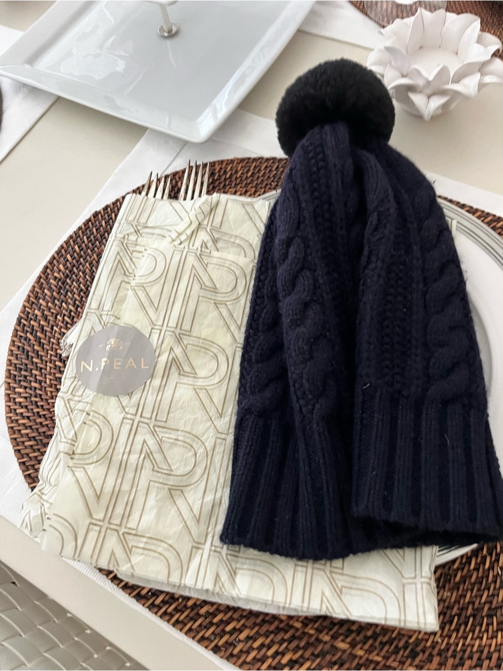 N. Peal Women's Navy 💯 Cashmere Cable Knit Pom Pom Hat